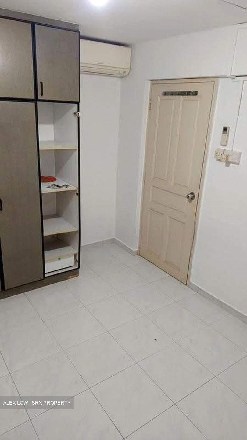 Blk 102 Crescent View (Queenstown), HDB 3 Rooms #638622721